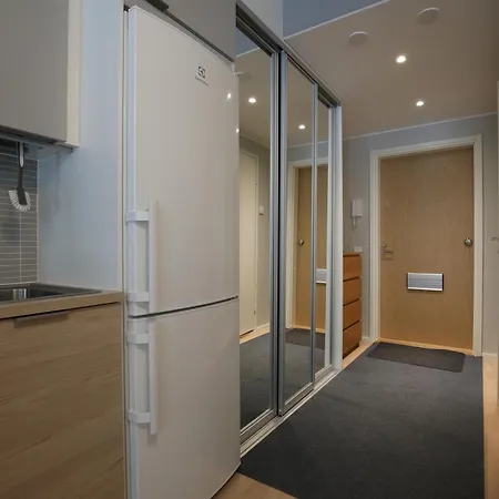 Appartement Hieno Yksioe Tapiolan Urheilupuistossa. *